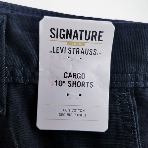 Signature Gold by Levi Strauss Black Cargo Shorts NWT - Picture 3 of 8